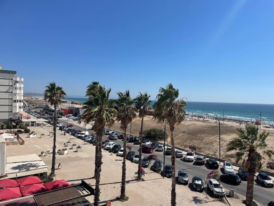 The View Costa Caparica Apartment Costa da Caparica Exterior photo